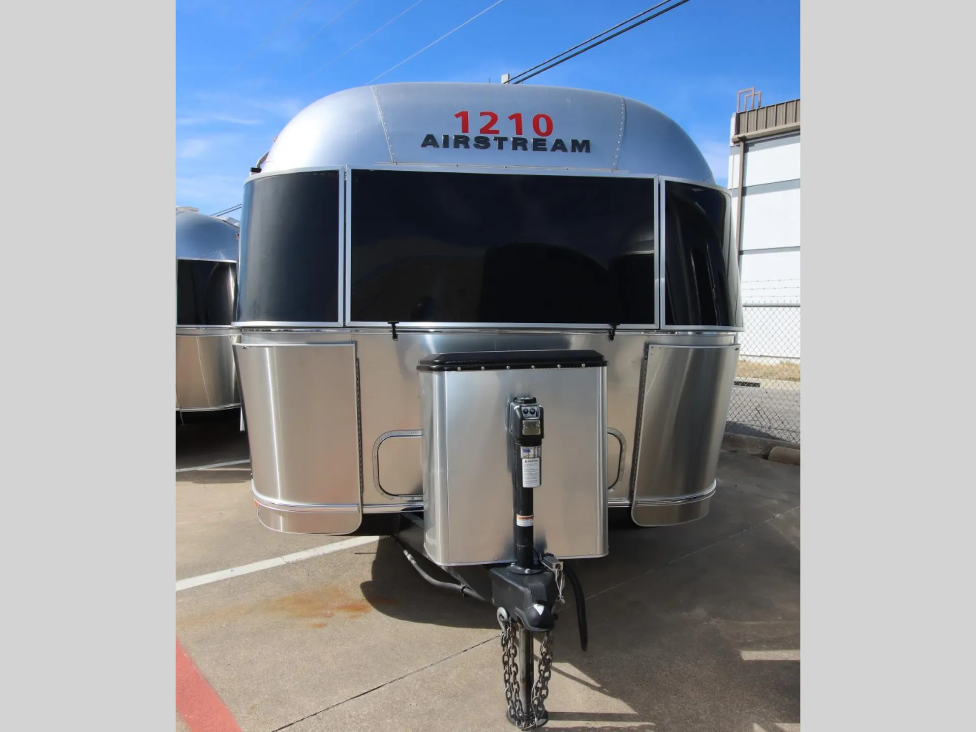 2021 Airstream Globetrotter 27FB - Photo 3