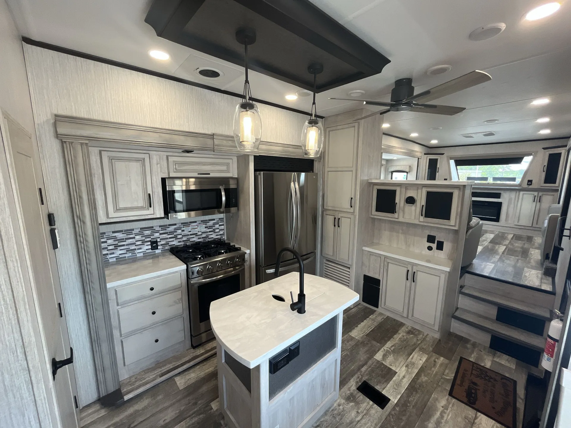 2023 Forest River Sandpiper Luxury 391FLRB — living area main