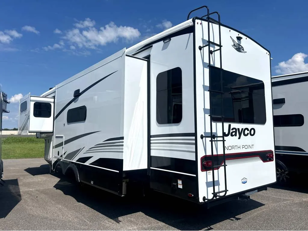 2026 Jayco North Point 310RLTS - Photo 4