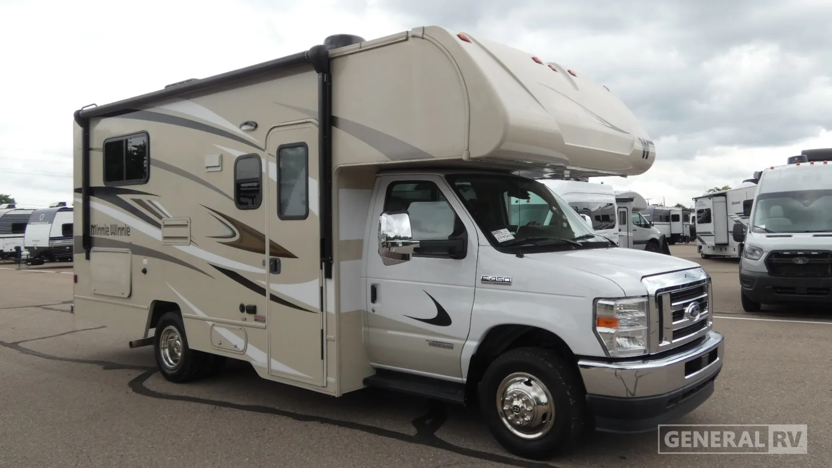 2023 Winnebago Minnie Winnie 22R - Photo 2