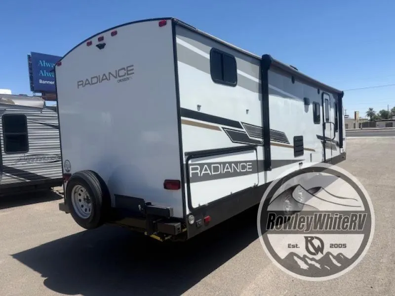 2021 Cruiser RV Radiance 28QD - Photo 4