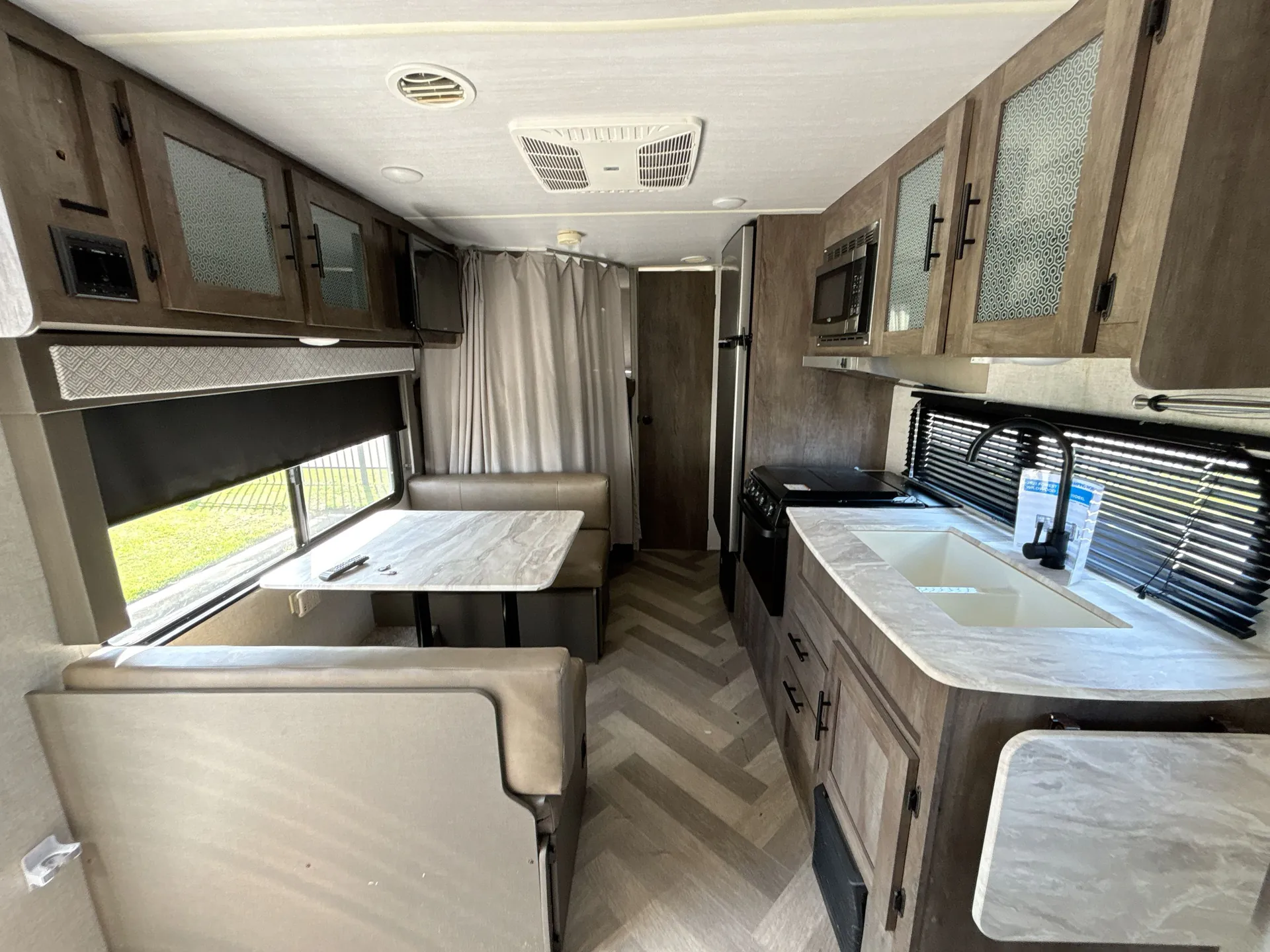 2021 Forest River Wildwood X-Lite 19DBXL — living area main