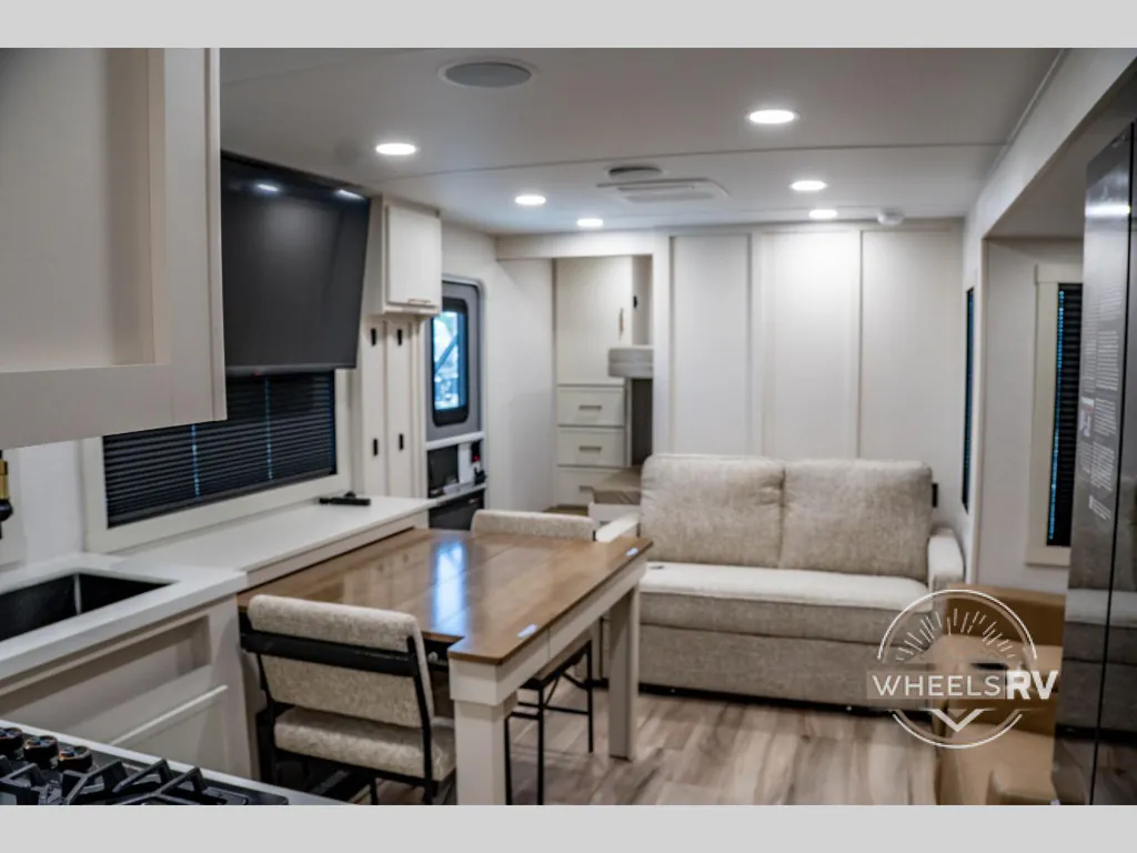 2027 Brinkley Model I 294, Photos photo 15