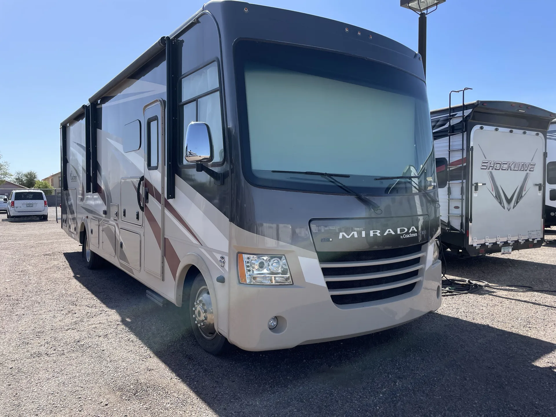 2019 Coachmen Mirada 32SS - Photo 2