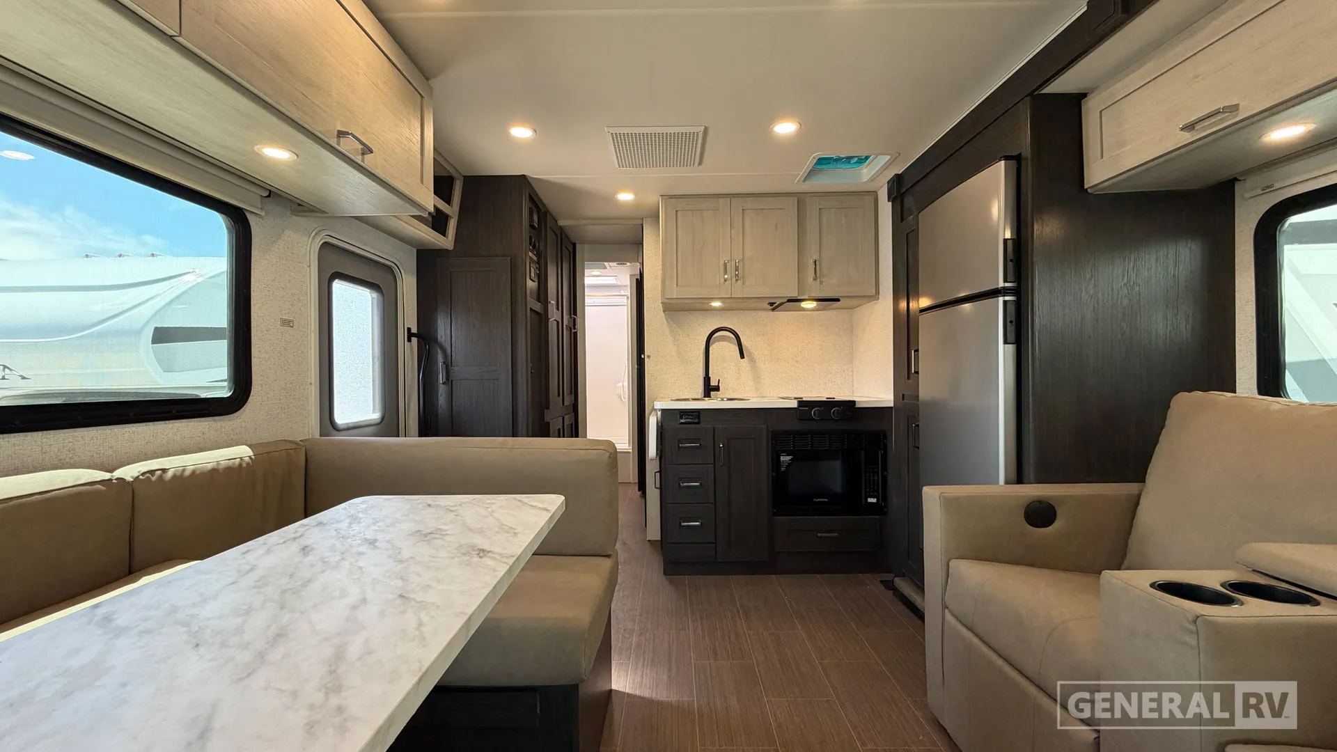 2027 Winnebago Sunflyer 26FE - Photo 3