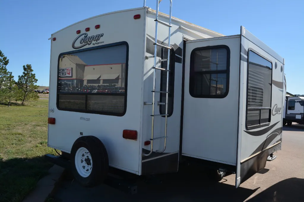 2014 Keystone Cougar XLite 28SGS - Photo 3