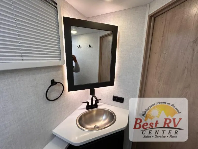 2026 Ember RV Overland Series 190MSL - Photo 4