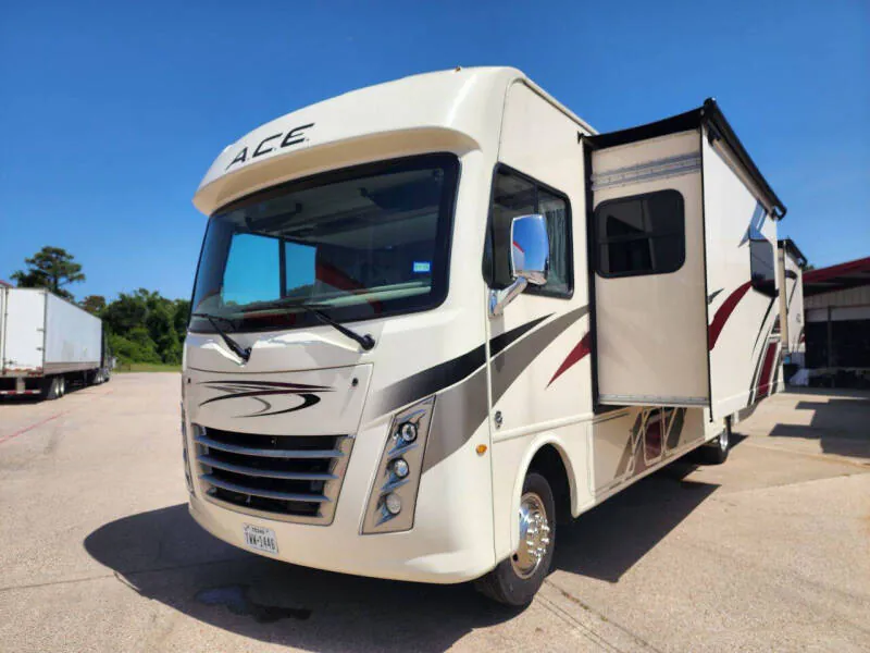 2020 Thor Motor Coach A.C.E 33.1 - Photo 4