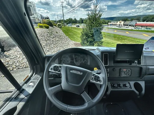 2027 Entegra Coach Accolade 37K, Photos photo 47