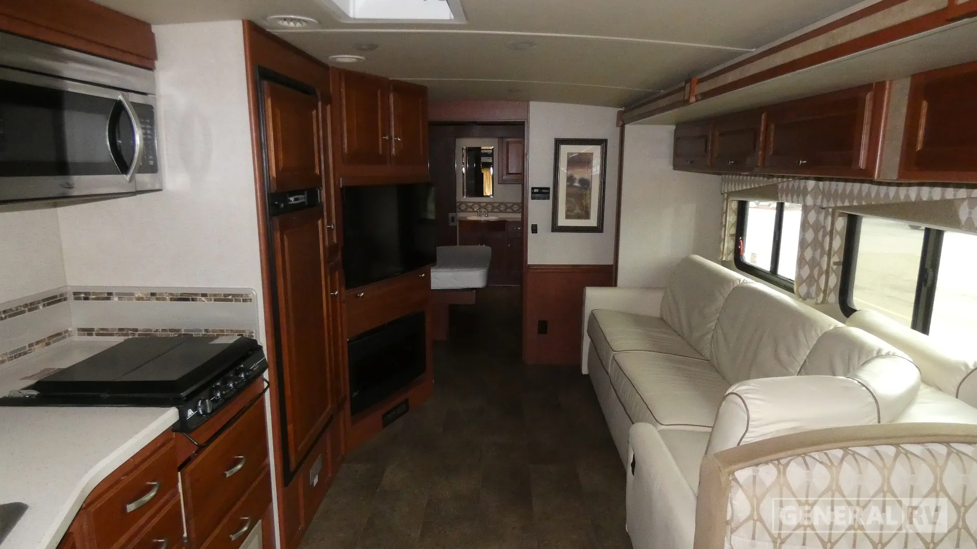 2015 Winnebago Vista 35F - Photo 3
