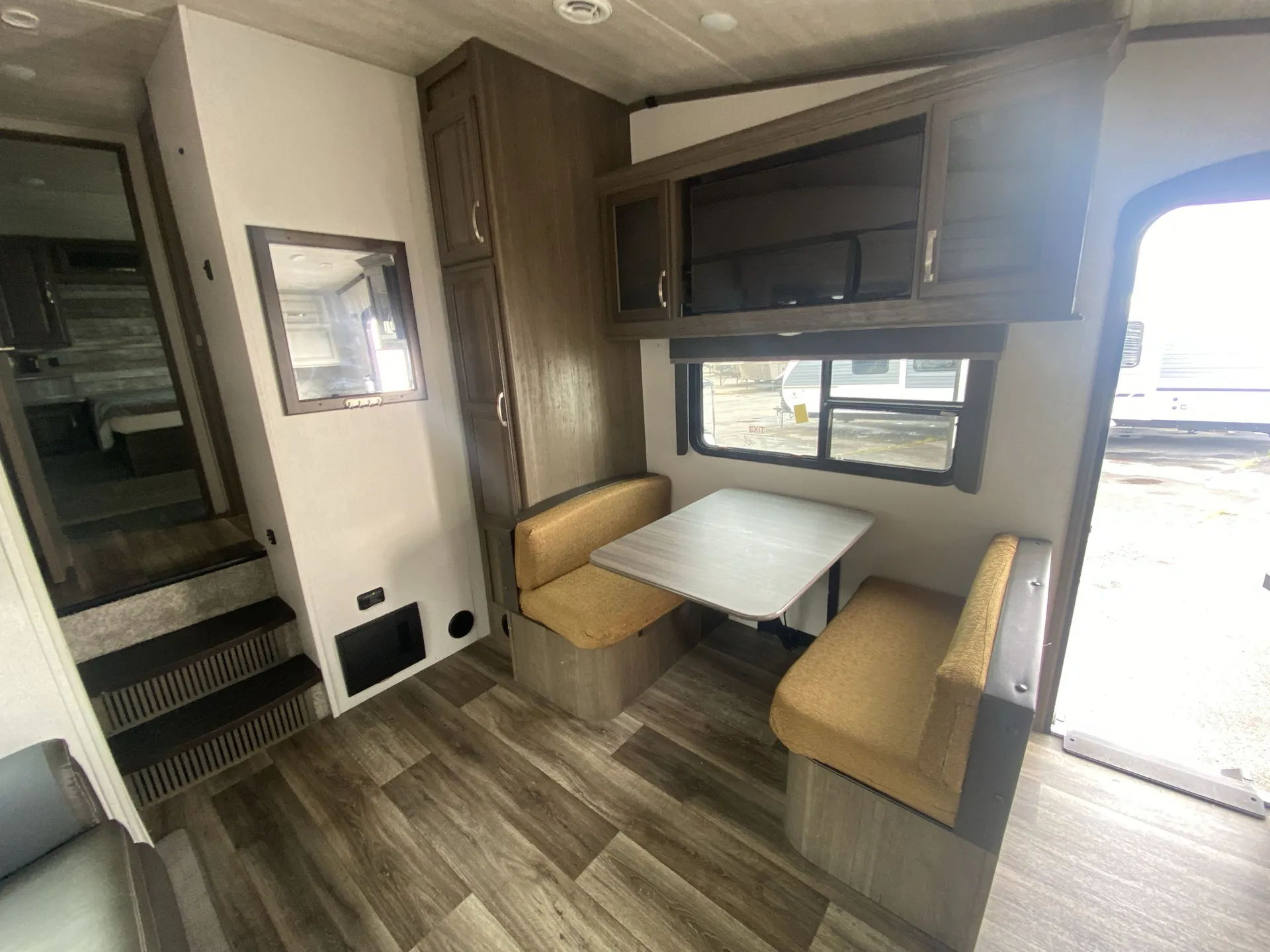 2022 Keystone Cougar Half-Ton 23MLS — living area main