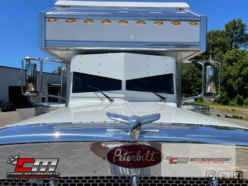 2022 5150 Customs Peterbilt 389 Used    Rear Bedroom Motorhome - Photo 3