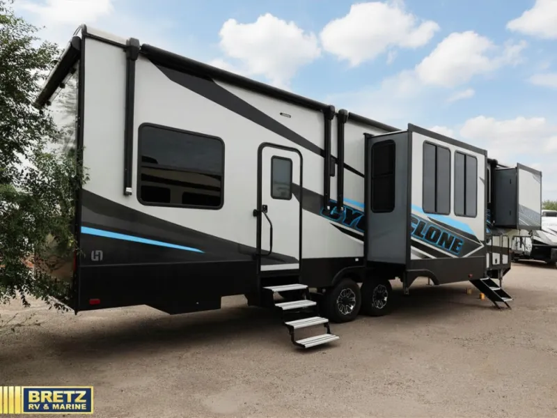 2023 Heartland Cyclone 3714 - Photo 2