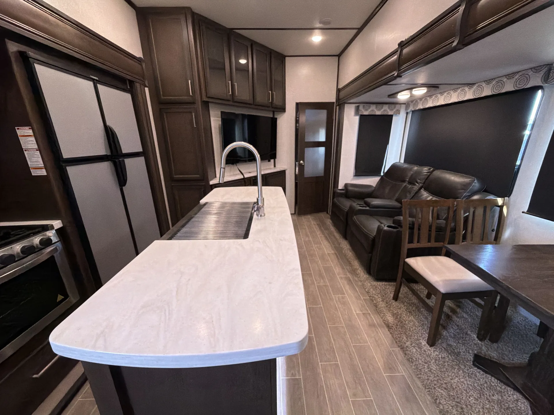 2021 Dutchmen Atlas 3602LFKB — living area main
