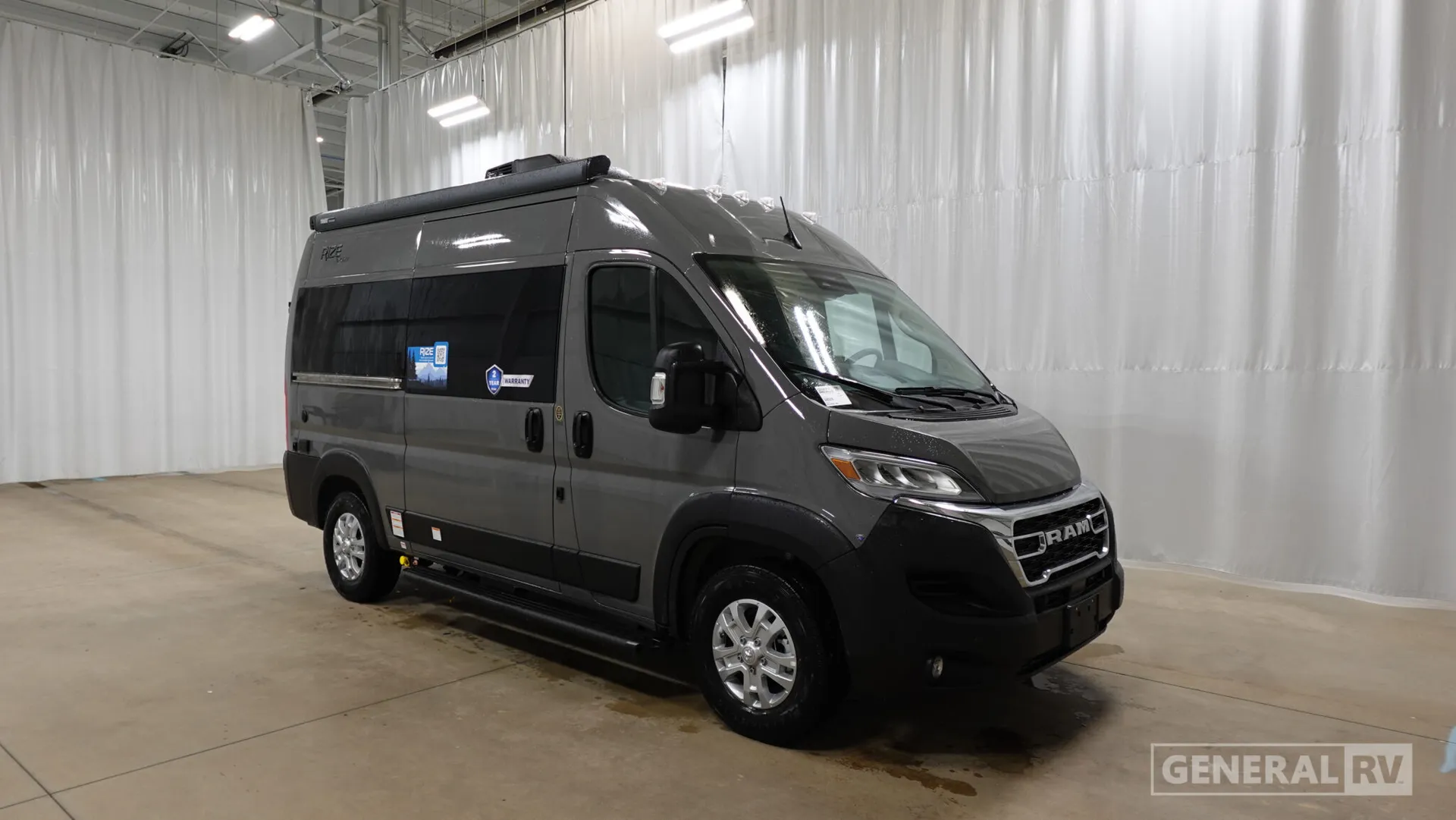 2026 Thor Motor Coach Rize Sport 18M - Photo 2