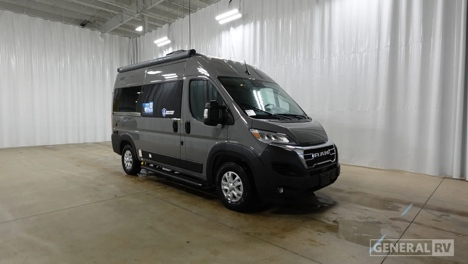 2026 Thor Motor Coach Rize Sport 18M - Photo 2