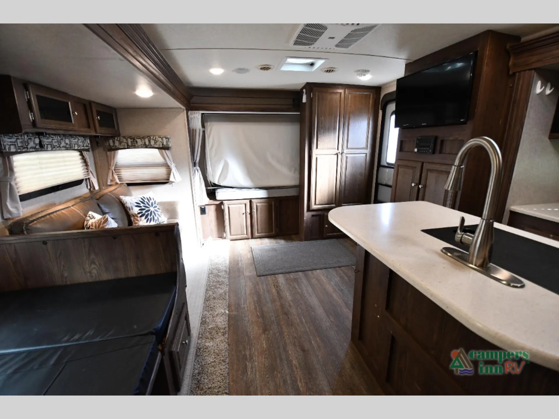 2018 Forest River Rockwood Roo 23IKSS — Photo 5