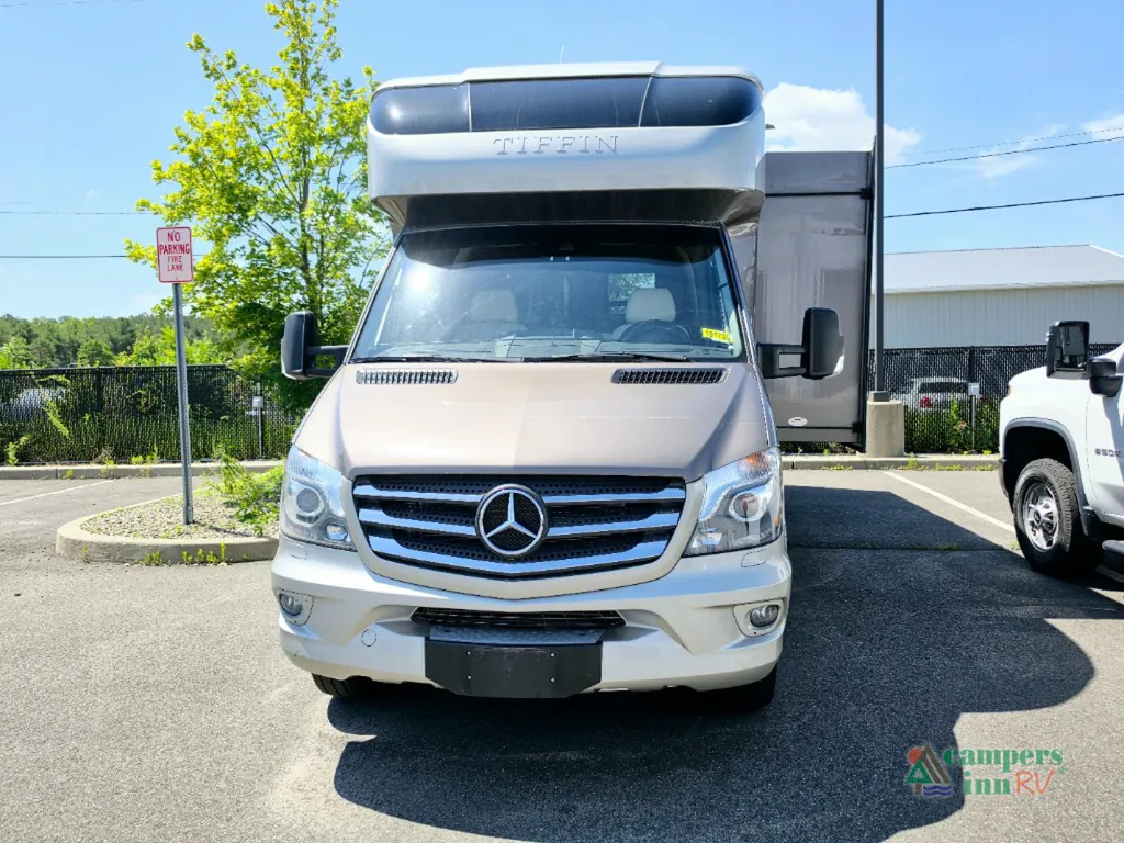 2019 Tiffin Wayfarer 24 FW, Photos photo 5