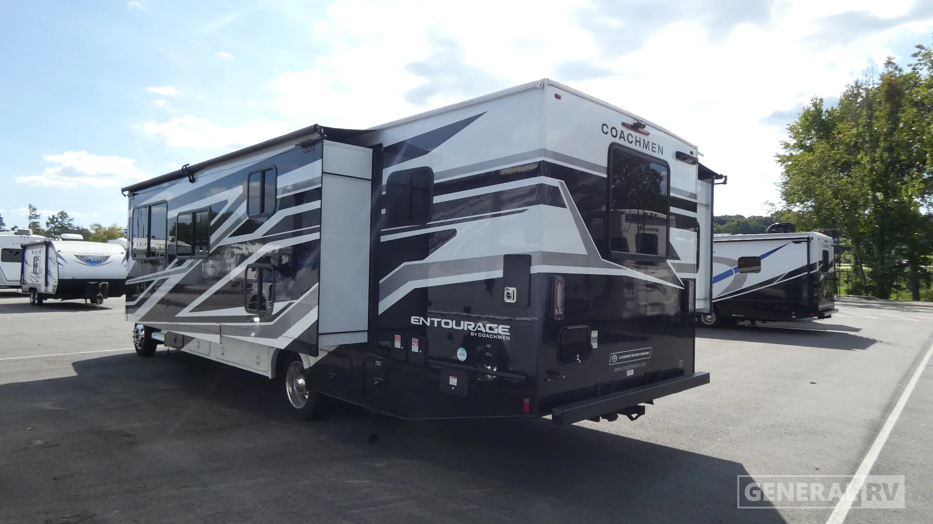 2025 Coachmen Entourage 340BH - Photo 4