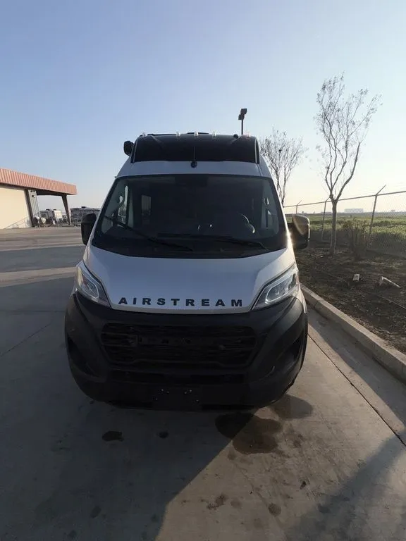 2026 Airstream Rangeline 21 - Photo 2