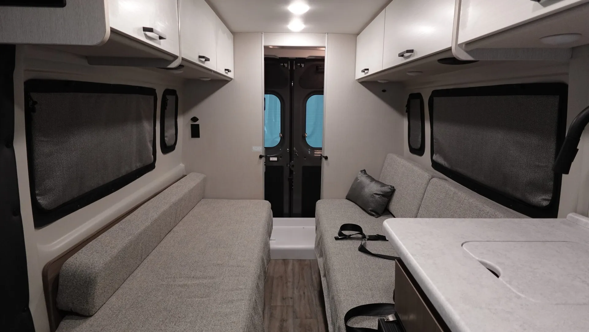 2026 Thor Motor Coach Twist Sport 20LS - Photo 3