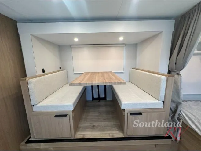 2026 Winnebago Micro Minnie 2100BH - Photo 4