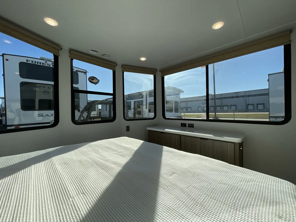 2026 Forest River Salem Villa 44ZEN, Photos photo 12