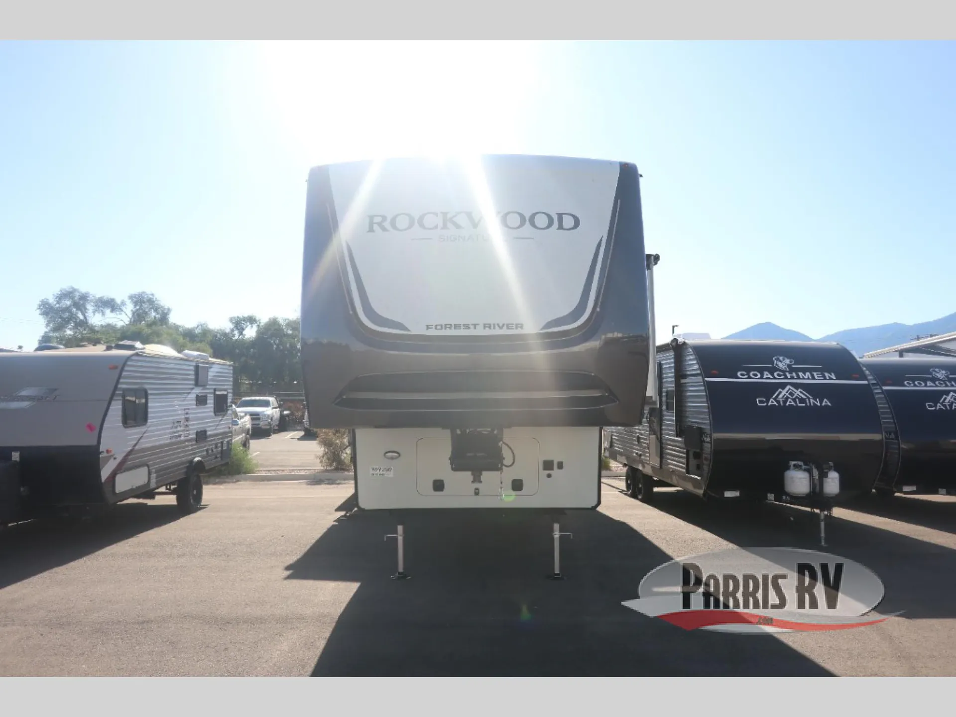 2026 Forest River Rockwood Signature 401SFB - Photo 3