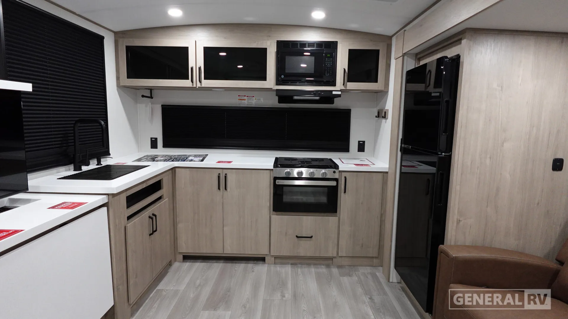 2026 Grand Design Imagine 2700BS - Photo 3