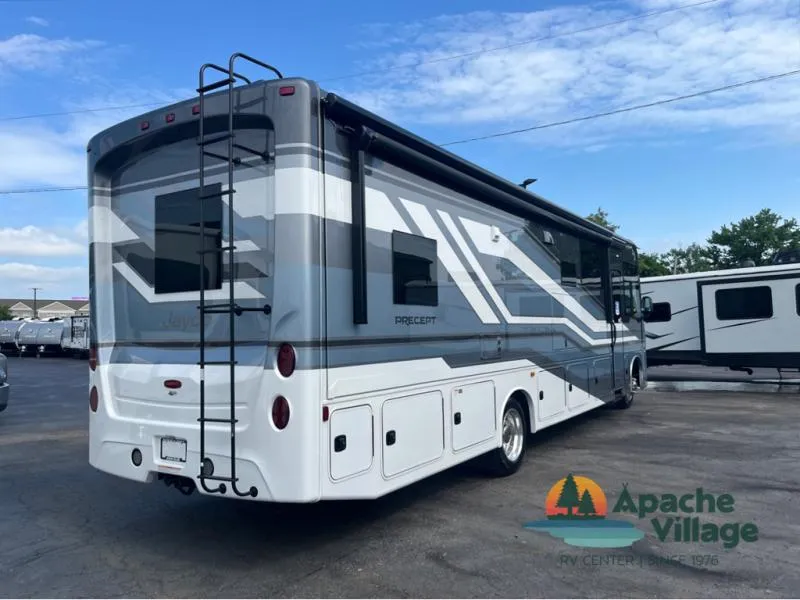 2027 Jayco Precept 34G - Photo 4