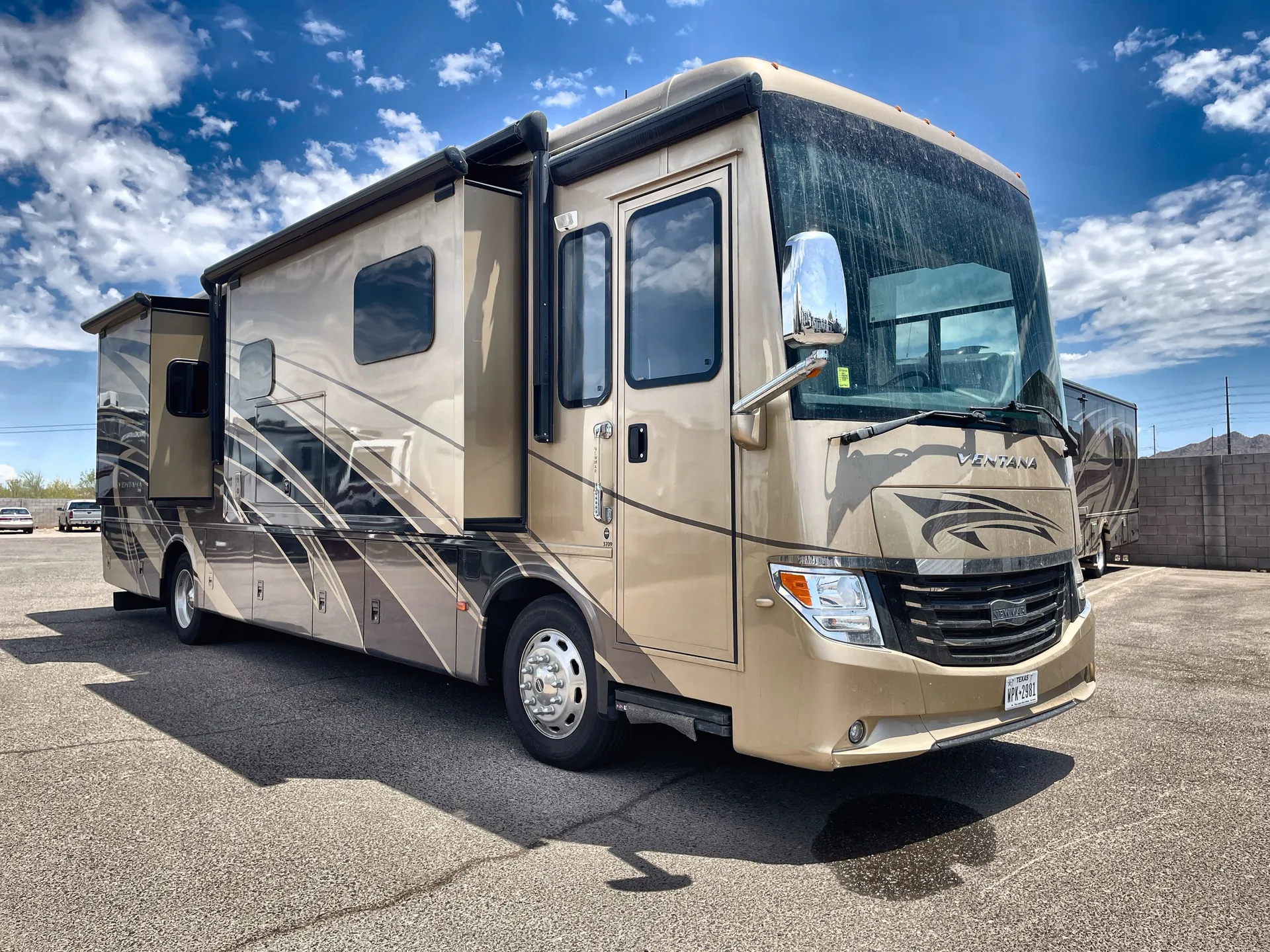 2016 Newmar Ventana 3709 - Photo 2