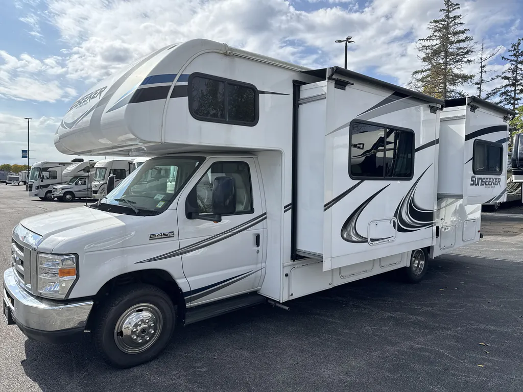 2018 Forest River Sunseeker 2420MS, Photos photo 6