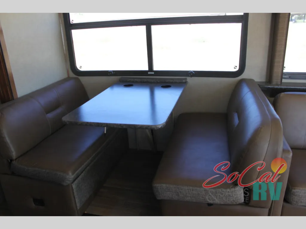 2018 Fleetwood Flair 31A, Photos photo 21