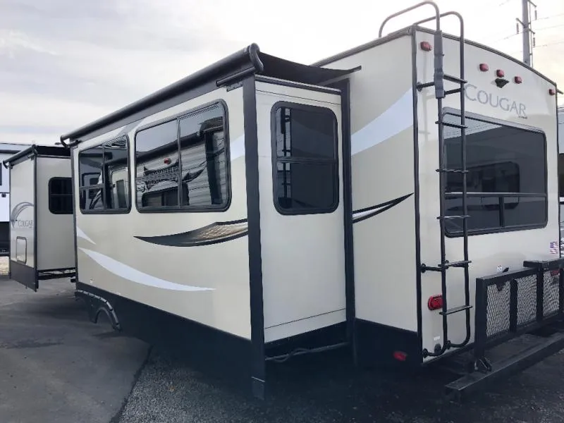 2018 Keystone RV Cougar Half-Ton Series 29RLDWE - Photo 4