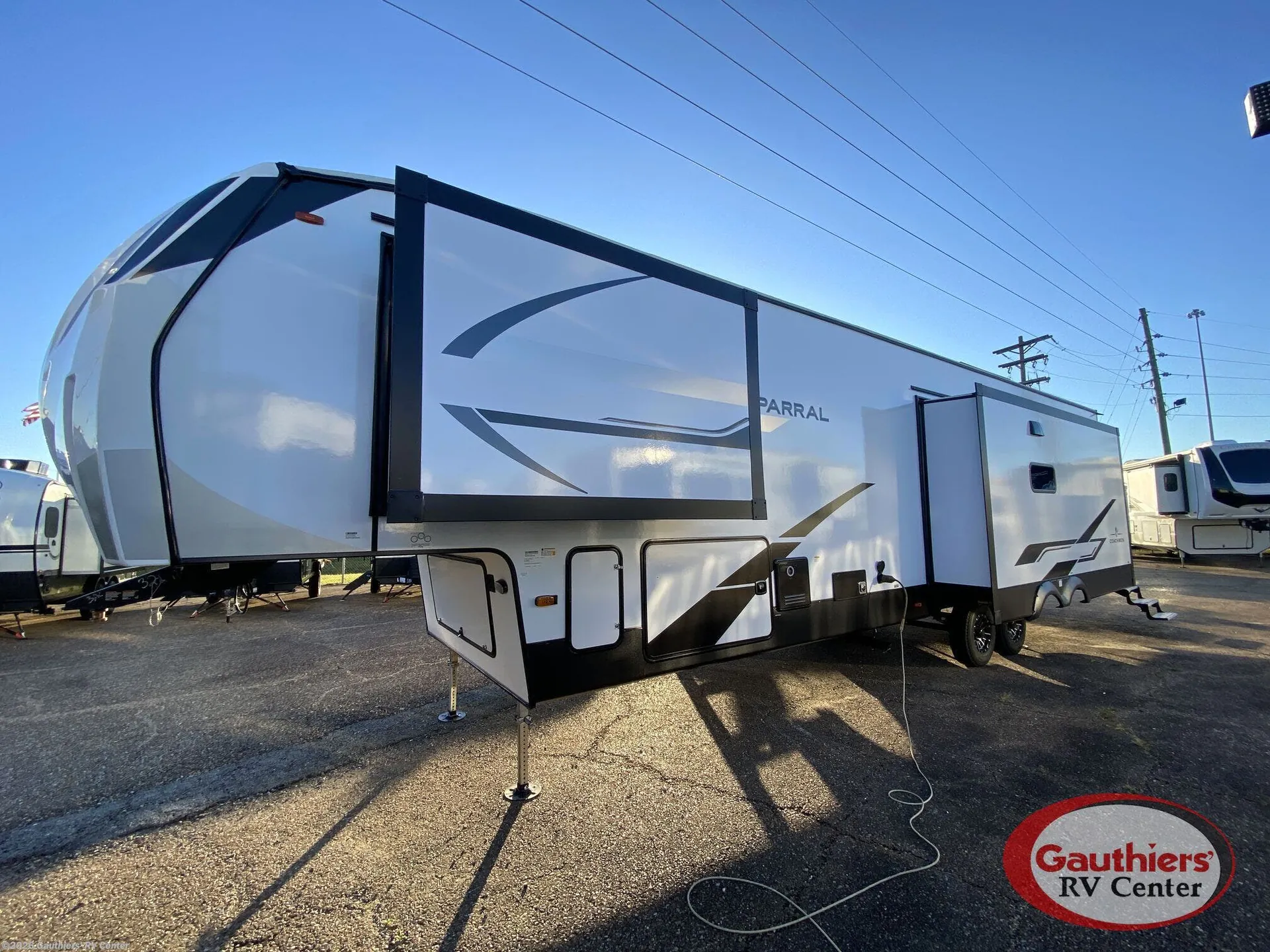 2025 Coachmen Chaparral 389DEK - Photo 4