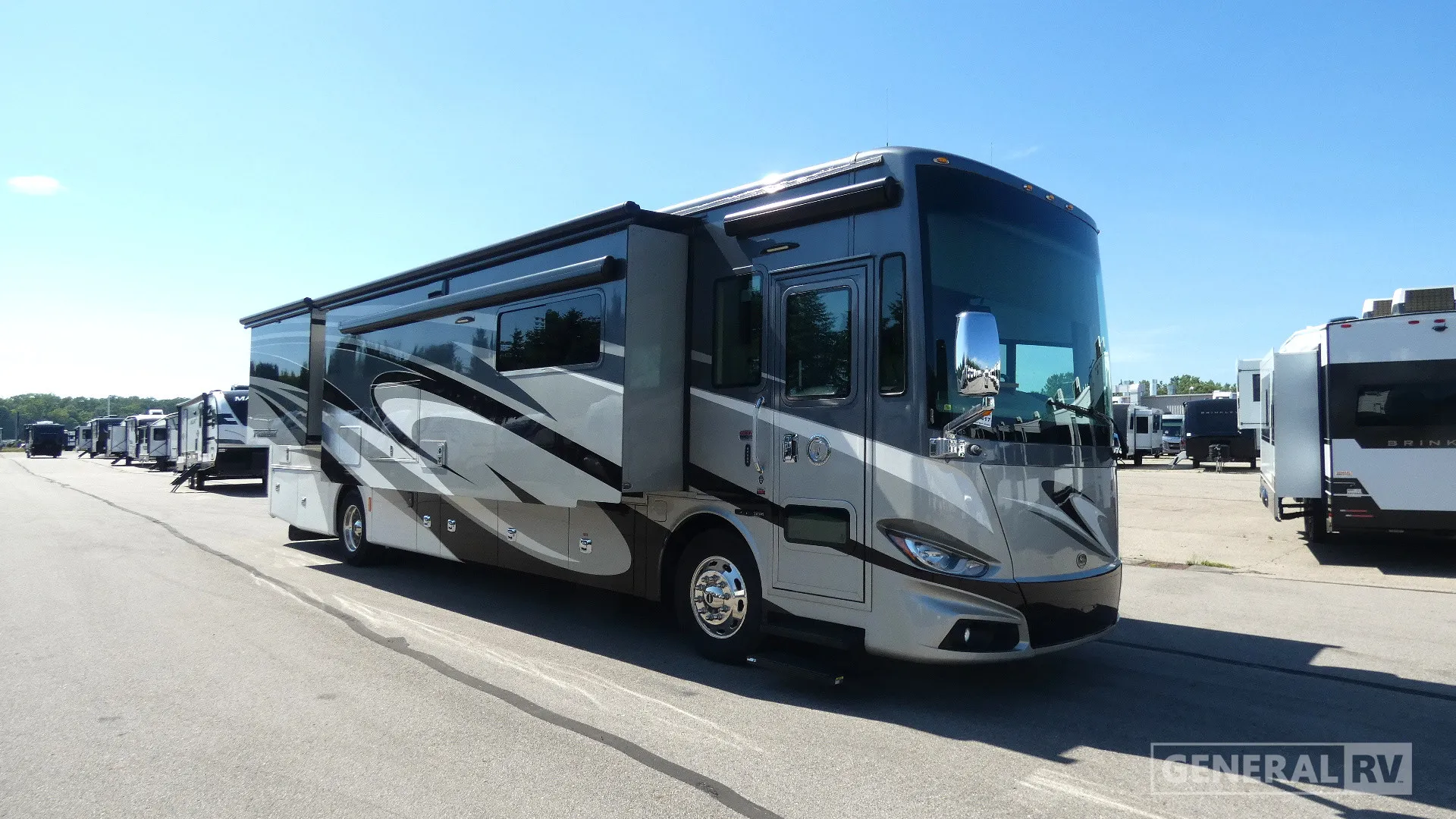 2018 Tiffin Phaeton 40 AH - Photo 2
