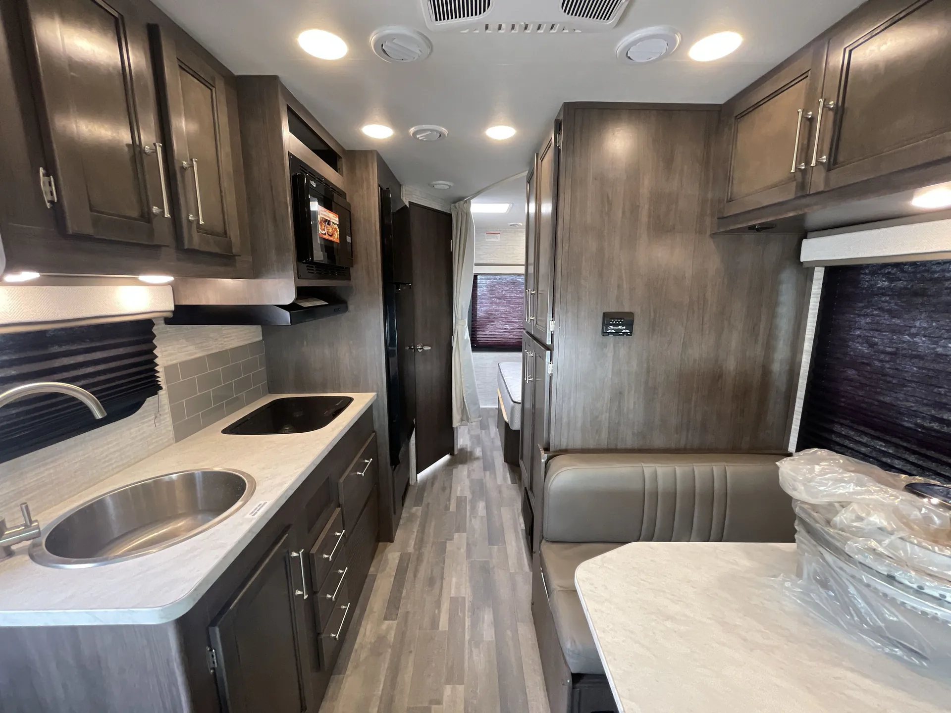 2025 Entegra Coach Odyssey SE 22CF — front