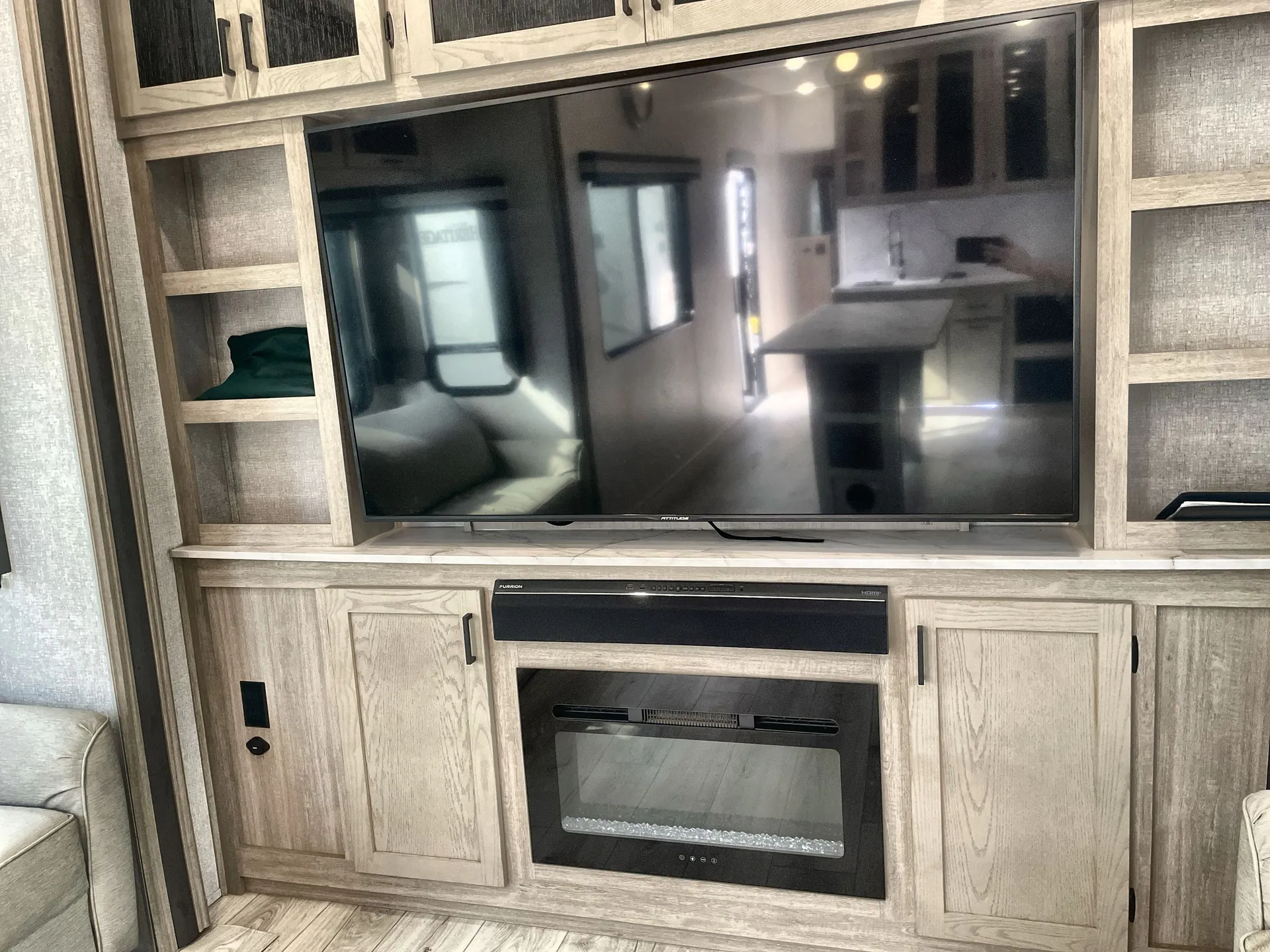 2025 East to West Alta 3250KXT — living area main