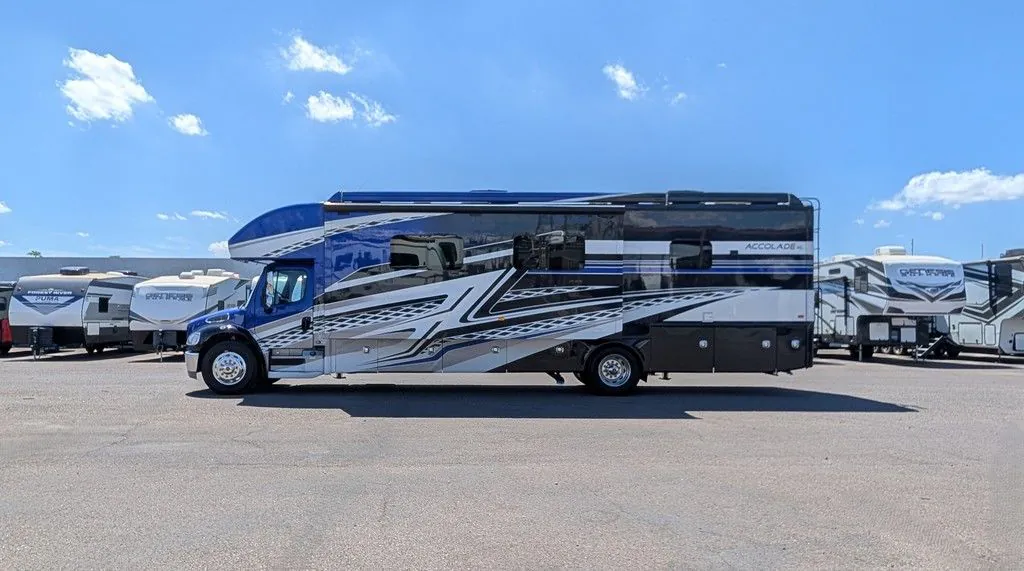 2023 Entegra Coach Accolade 37K, Photos photo 5