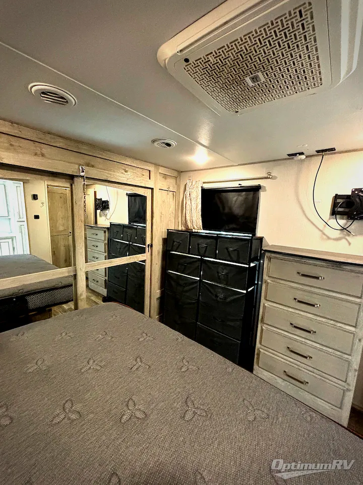 2022 Keystone Avalanche 390DS, Photos photo 8