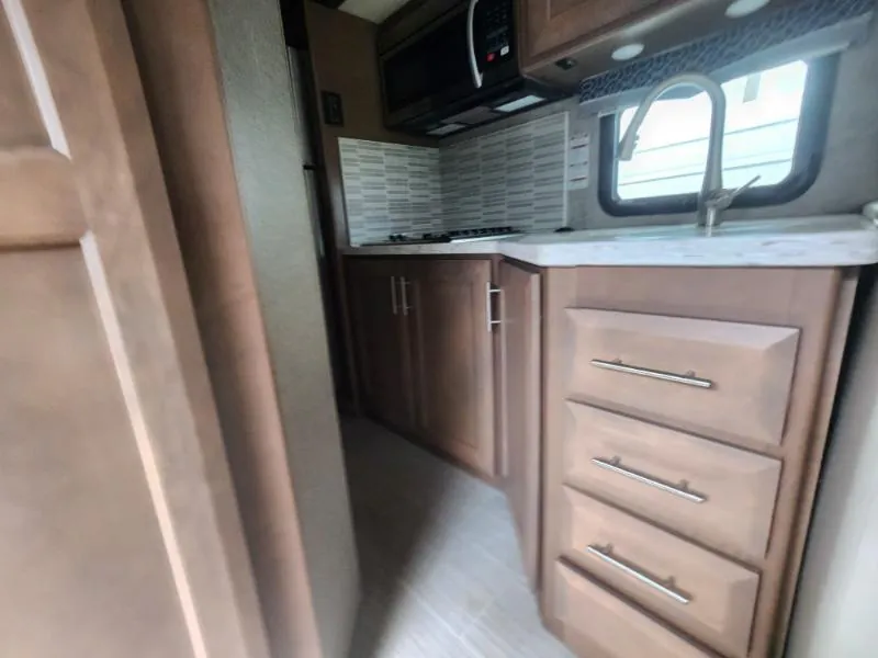 2022 Thor Motor Coach Magnitude Super C XG32, Photos photo 80