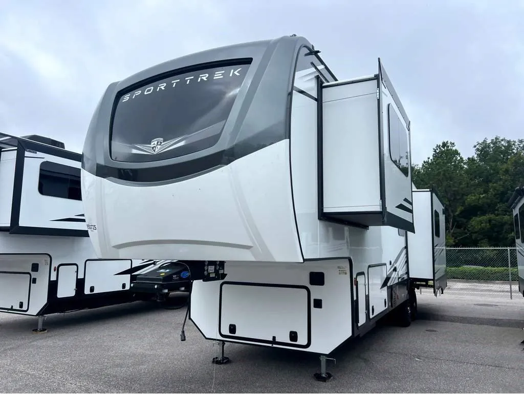2026 Venture RV SportTrek 5 Touring Edition STTF353VRK - Photo 2