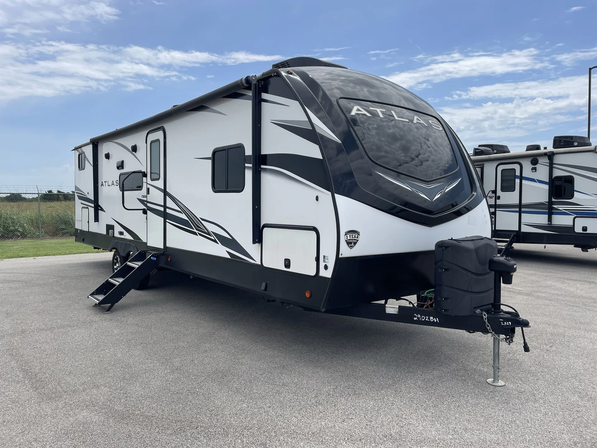 2022 Dutchmen Atlas 2902BH - Photo 2