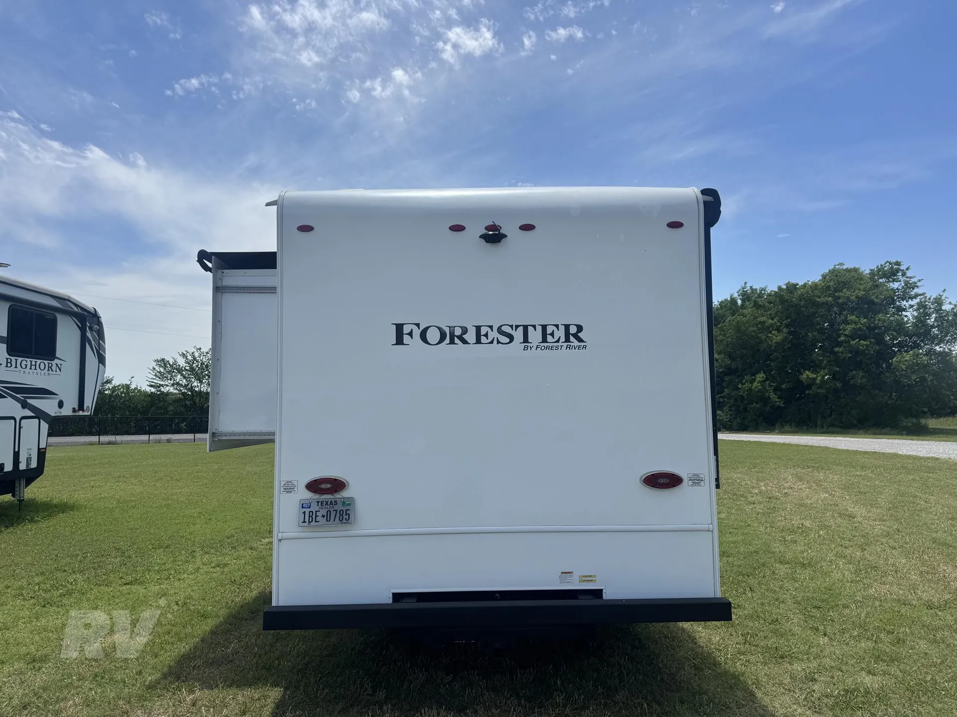 2020 Forest River Forester 2441DS — Photo 6