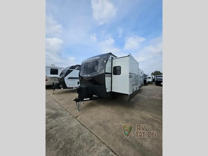 2026 Forest River Rockwood Signature 8337RL - Photo 3