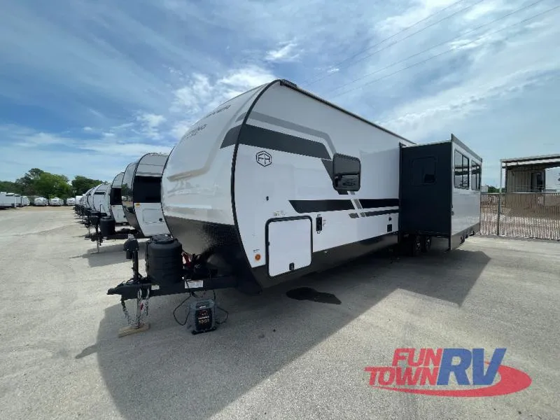 2026 Forest River Solaire 3150TBSS - Photo 3