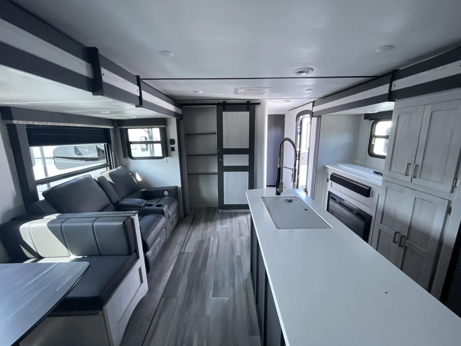 2021 Keystone Sprinter Limited 341BIK — living area main