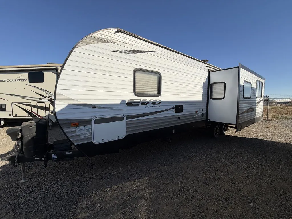2018 Forest River Evo Stealth 2790 - Photo 3