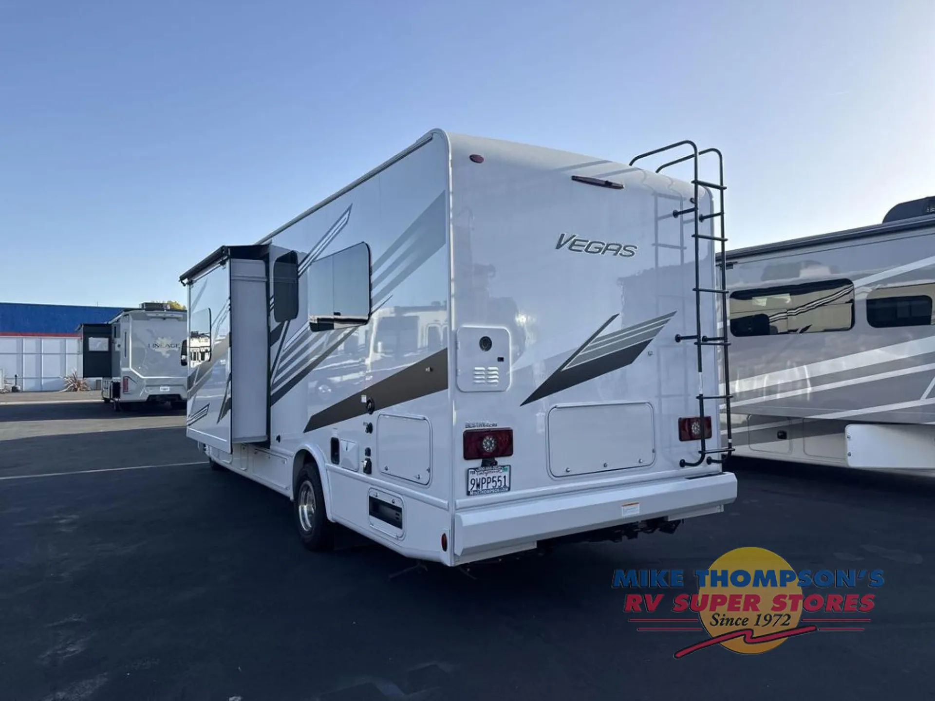 2024 Thor Motor Coach Vegas 26.1 - Photo 4