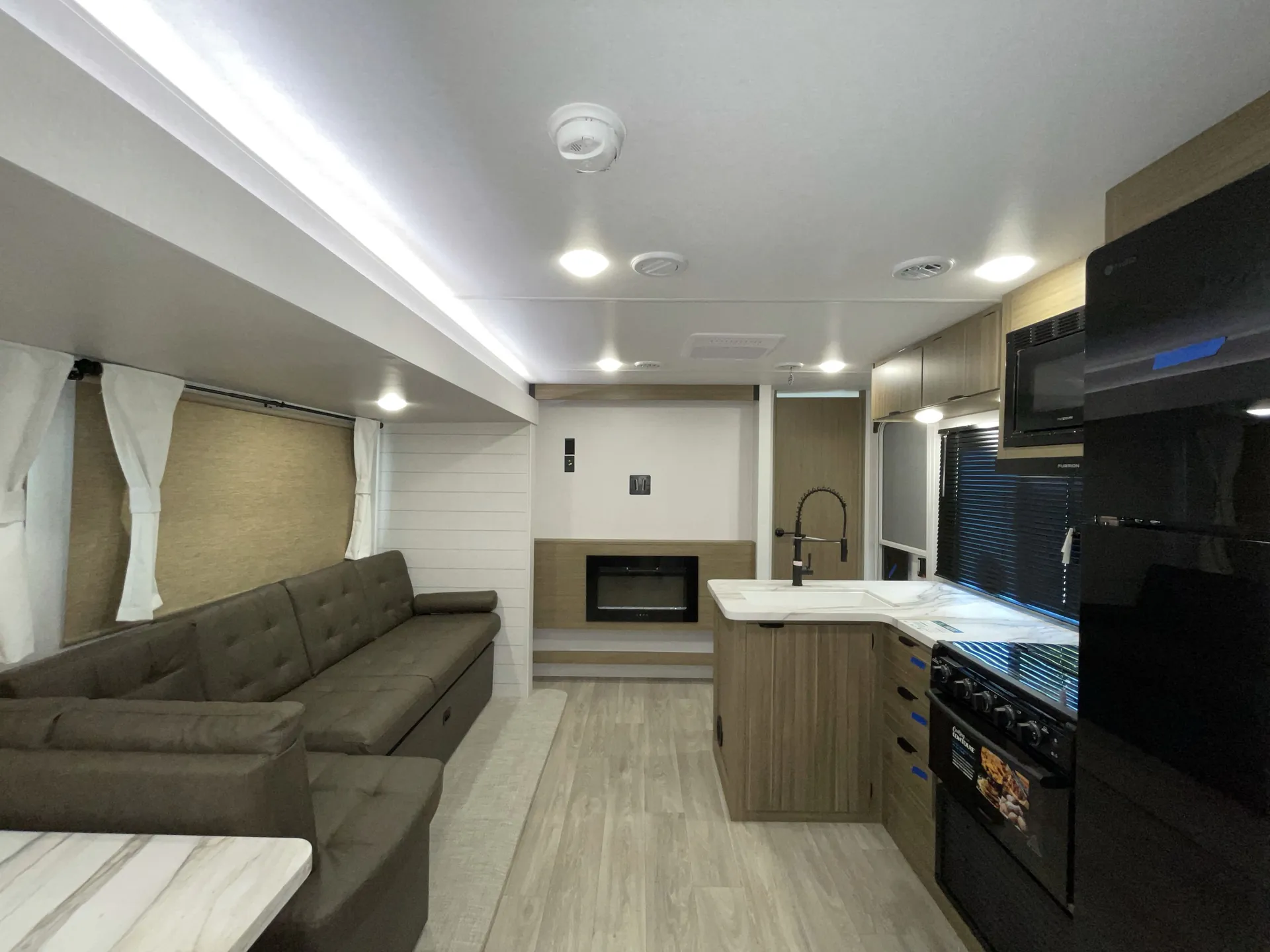 2027 Forest River Wildwood 31KQBTS — living area main